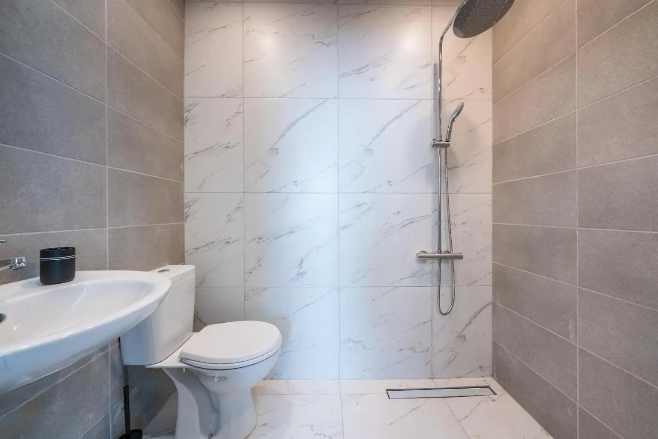2 Bedrooms, Parking, Balcony With A View Apartment Sofia 0*,